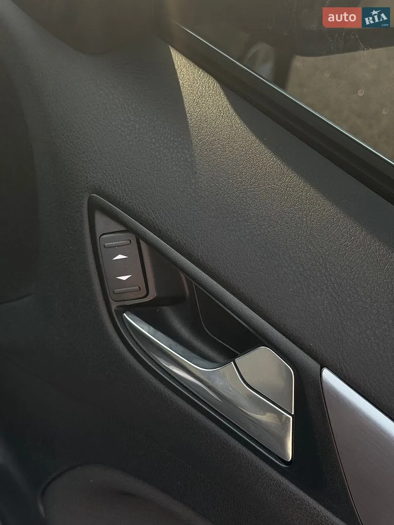 2010 Ford Mondeo - мініатюра 30
