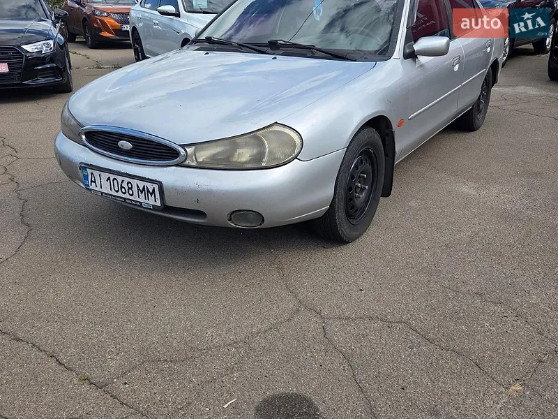 Ford Mondeo 2000