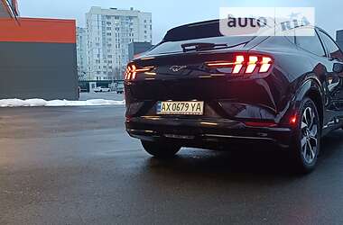 Внедорожник / Кроссовер Ford Mustang Mach-E 2020 в 