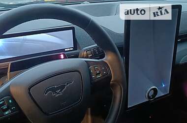 Внедорожник / Кроссовер Ford Mustang Mach-E 2020 в 
