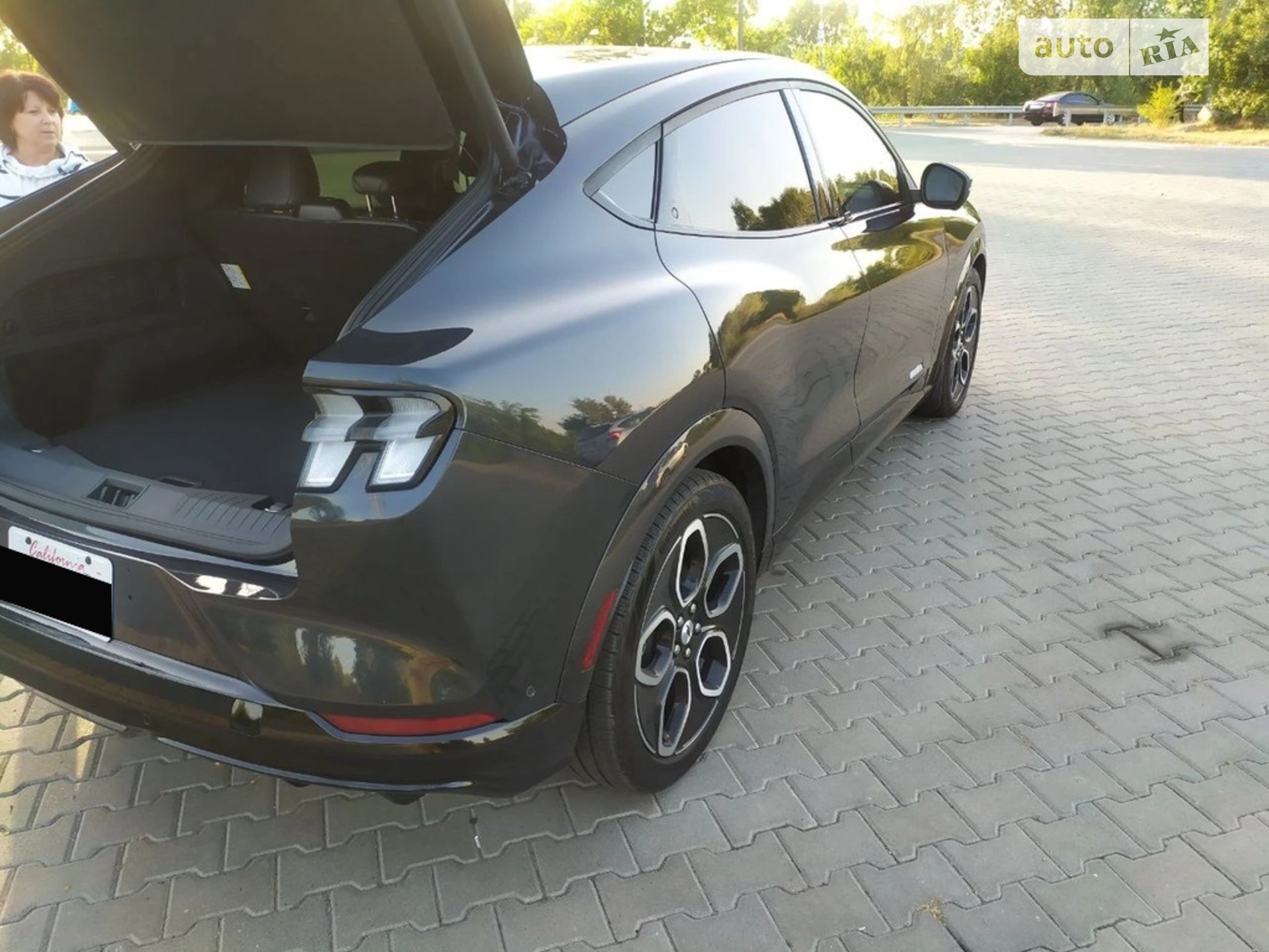 2022 Ford Mustang Mach-E - мініатюра 23