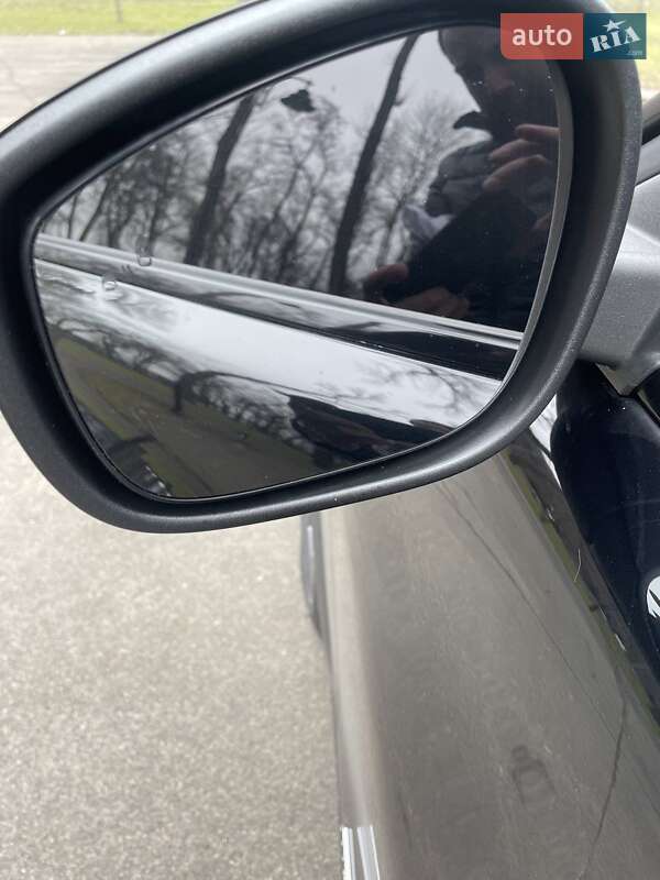 Позашляховик / Кросовер Ford Mustang Mach-E 2021 в Києві