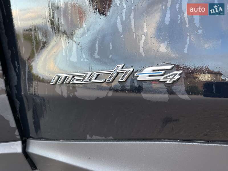 Позашляховик / Кросовер Ford Mustang Mach-E 2021 в Києві