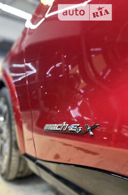 Позашляховик / Кросовер Ford Mustang Mach-E 2021 в Чернівцях