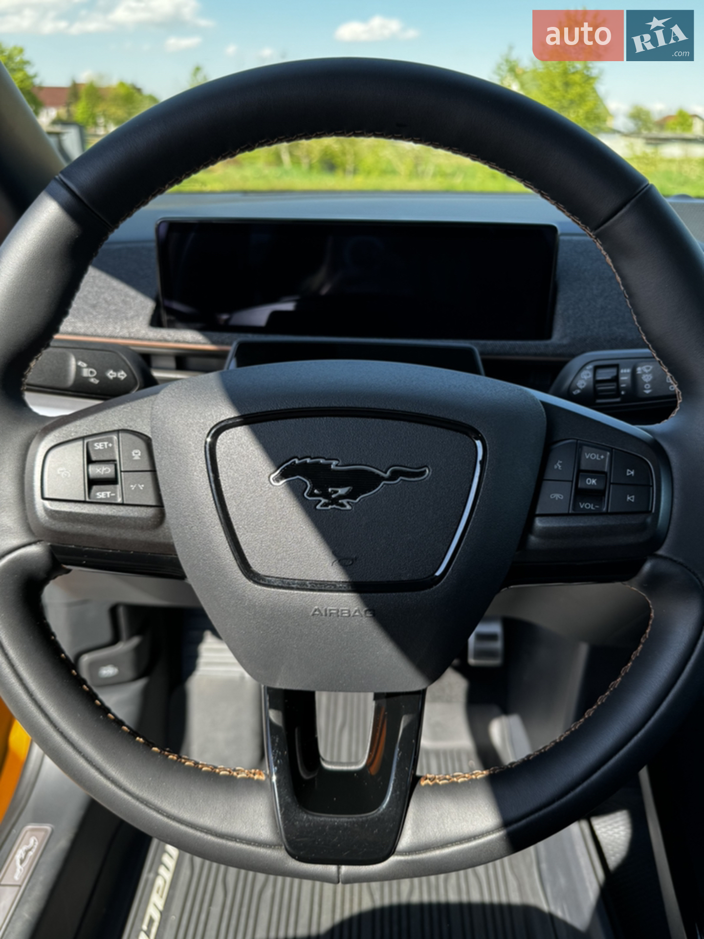 2022 Ford Mustang Mach-E - мініатюра 53