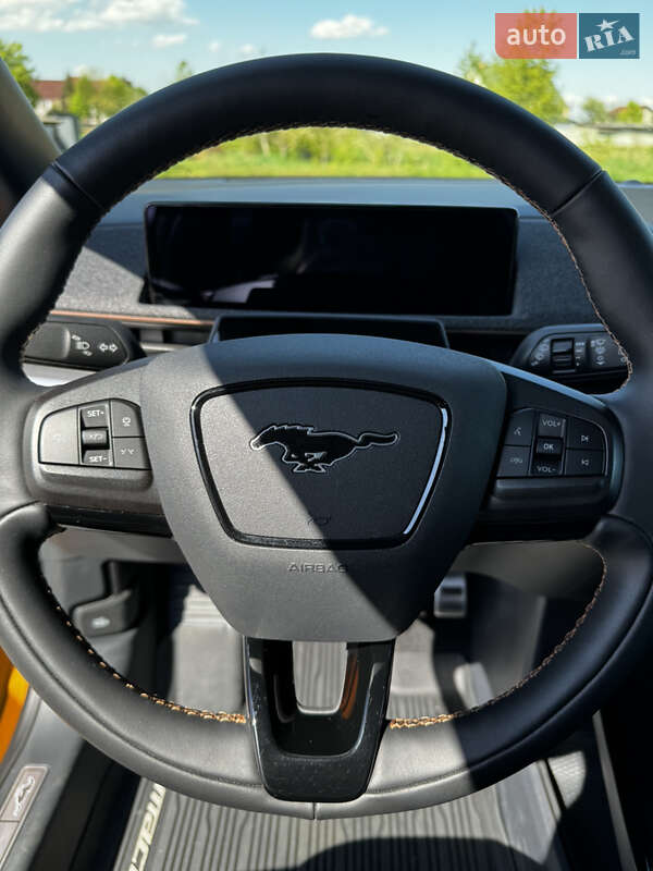 Позашляховик / Кросовер Ford Mustang Mach-E 2022 в Богородчанах