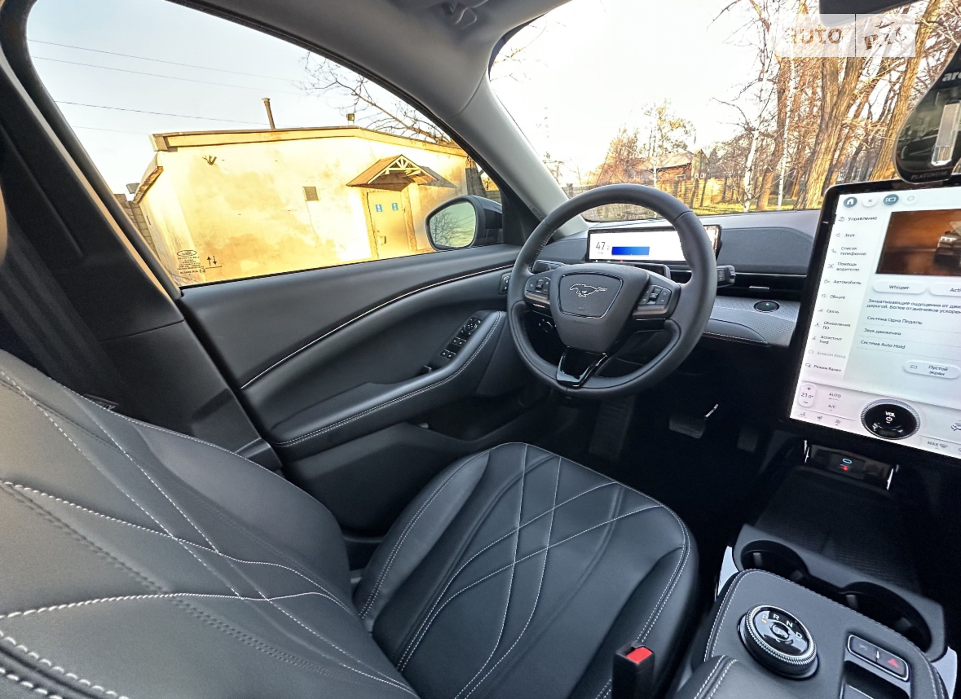 2022 Ford Mustang Mach-E - мініатюра 17