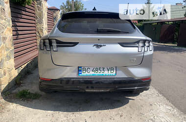 Позашляховик / Кросовер Ford Mustang Mach-E 2021 в 