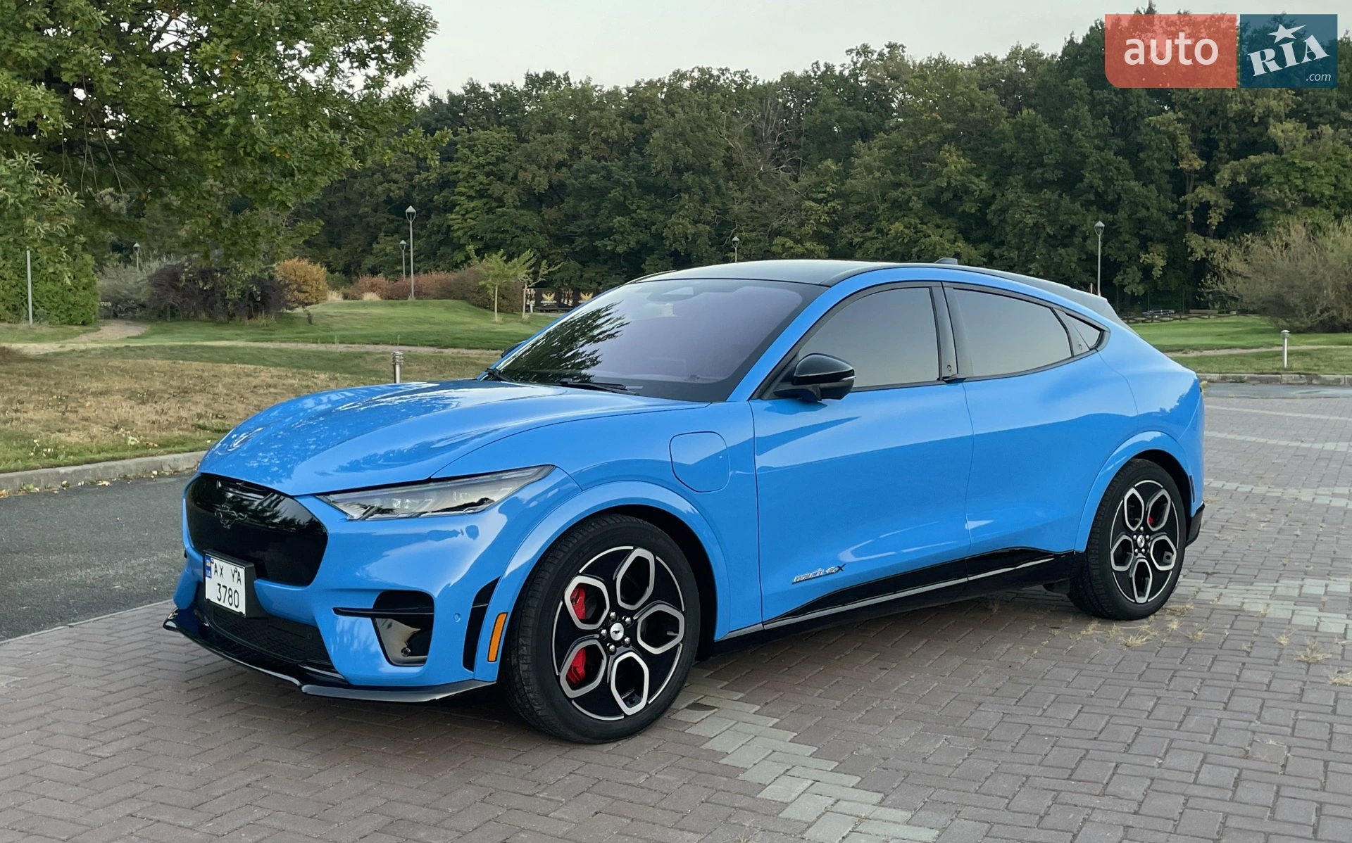 2022 Ford Mustang Mach-E - мініатюра 3