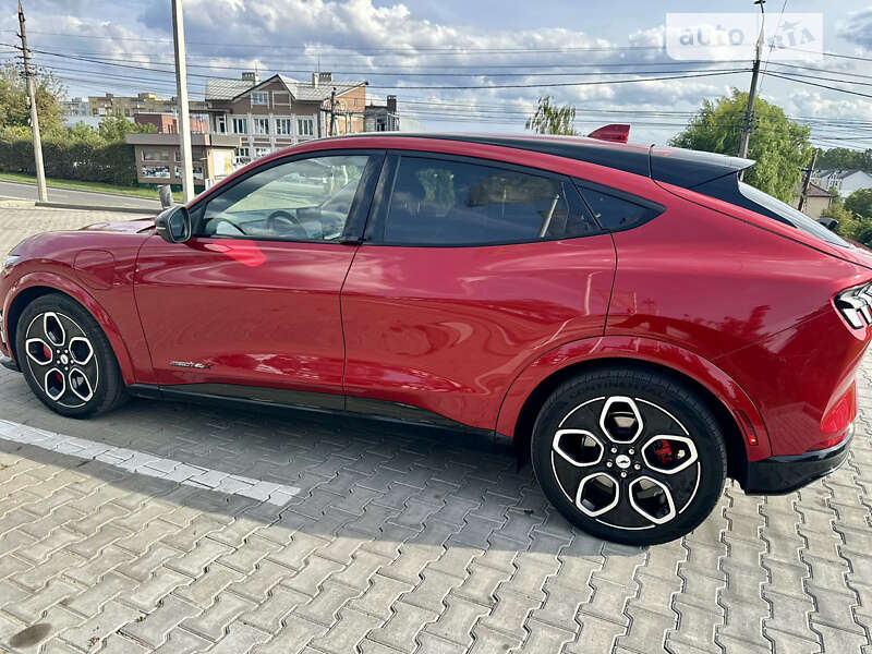 Позашляховик / Кросовер Ford Mustang Mach-E 2021 в Львові