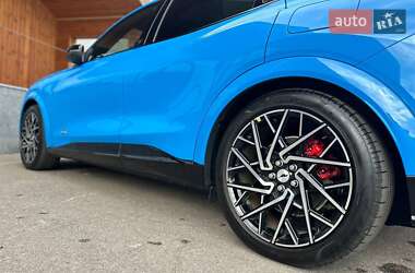 Внедорожник / Кроссовер Ford Mustang Mach-E 2022 в 