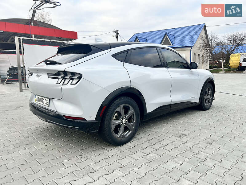 Позашляховик / Кросовер Ford Mustang Mach-E 2021 в Новоселиці