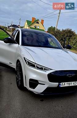 Внедорожник / Кроссовер Ford Mustang Mach-E 2021 в 