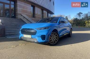 Позашляховик / Кросовер Ford Mustang Mach-E 2021 в 