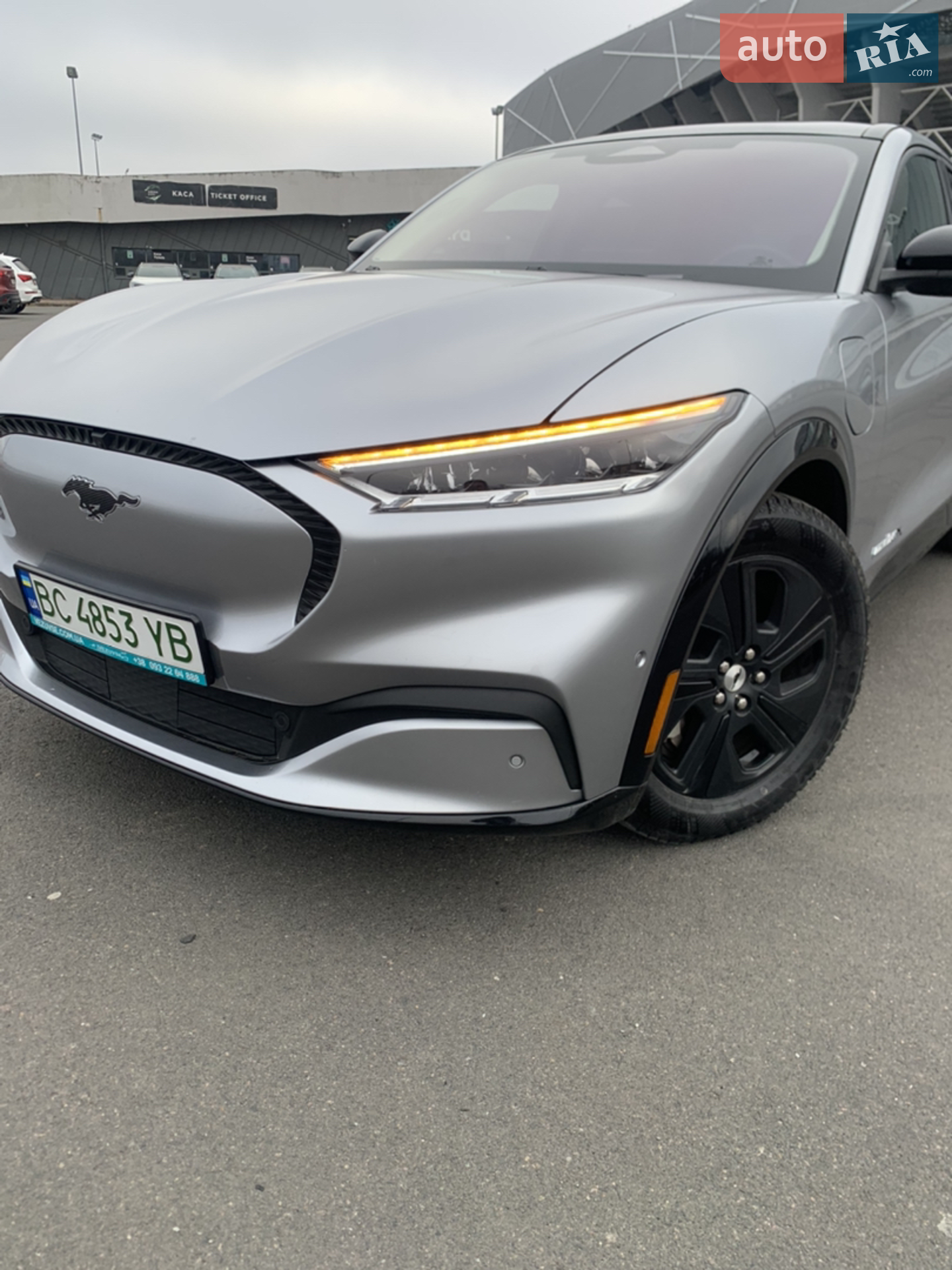 2021 Ford Mustang Mach-E - мініатюра 4