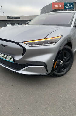 Позашляховик / Кросовер Ford Mustang Mach-E 2021 в 