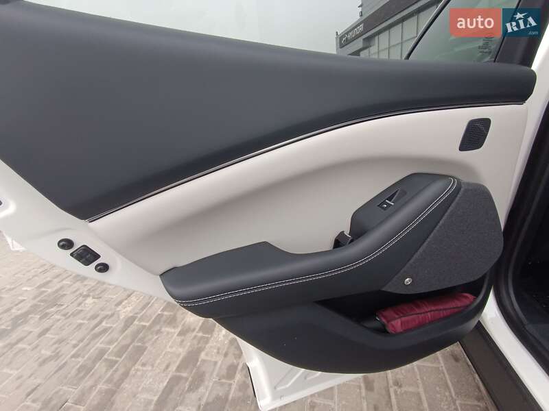 Внедорожник / Кроссовер Ford Mustang Mach-E 2022 в Полтаве