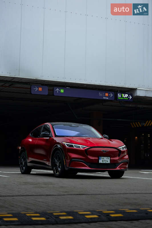 Ford Mustang Mach-E 2021