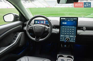 Внедорожник / Кроссовер Ford Mustang Mach-E 2022 в 