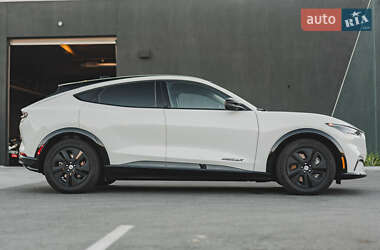 Внедорожник / Кроссовер Ford Mustang Mach-E 2022 в 