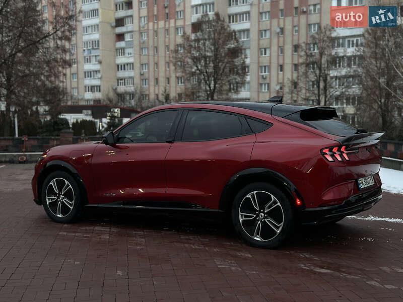 Позашляховик / Кросовер Ford Mustang Mach-E 2023 в Рівному