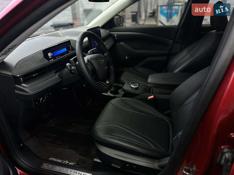 Позашляховик / Кросовер Ford Mustang Mach-E 2023 в Рівному