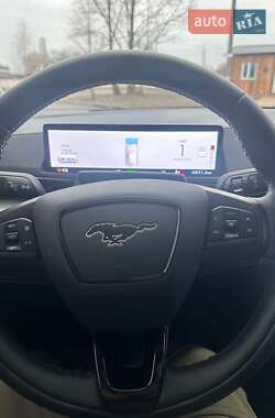 Позашляховик / Кросовер Ford Mustang Mach-E 2022 в 