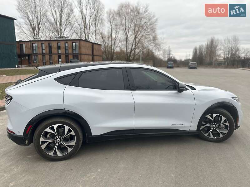 Внедорожник / Кроссовер Ford Mustang Mach-E 2022 в Чернигове