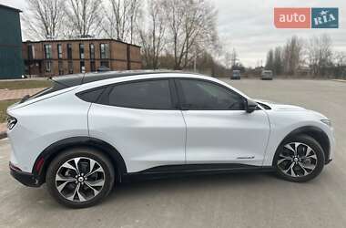 Позашляховик / Кросовер Ford Mustang Mach-E 2022 в 