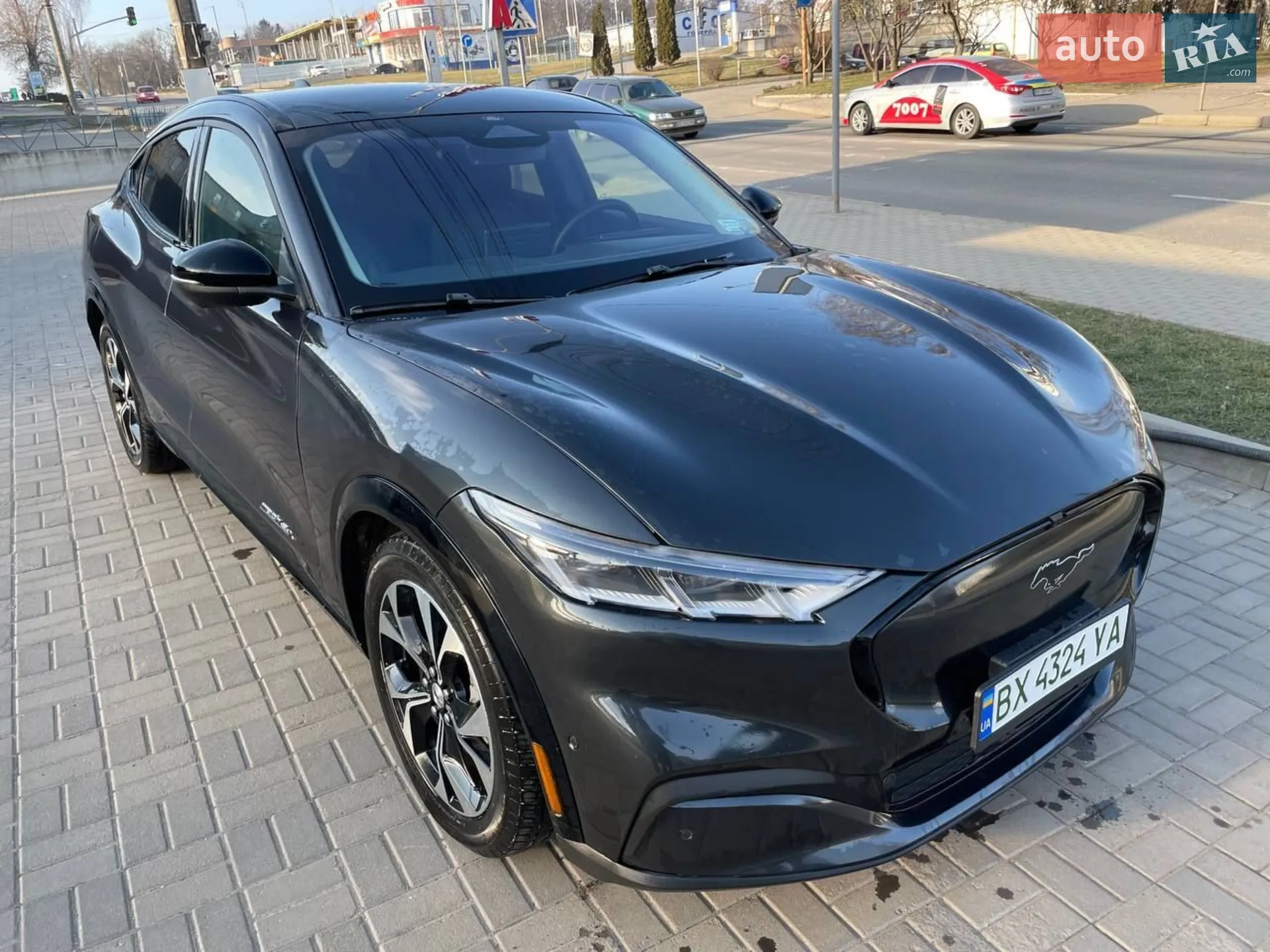 2021 Ford Mustang Mach-E - мініатюра 3