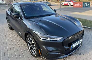 Позашляховик / Кросовер Ford Mustang Mach-E 2021 в 