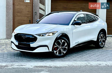 Внедорожник / Кроссовер Ford Mustang Mach-E 2020 в 