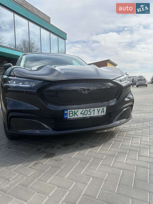 Позашляховик / Кросовер Ford Mustang Mach-E 2021 в Рівному
