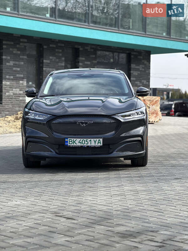 Позашляховик / Кросовер Ford Mustang Mach-E 2021 в Рівному