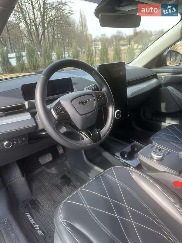Позашляховик / Кросовер Ford Mustang Mach-E 2021 в Рівному