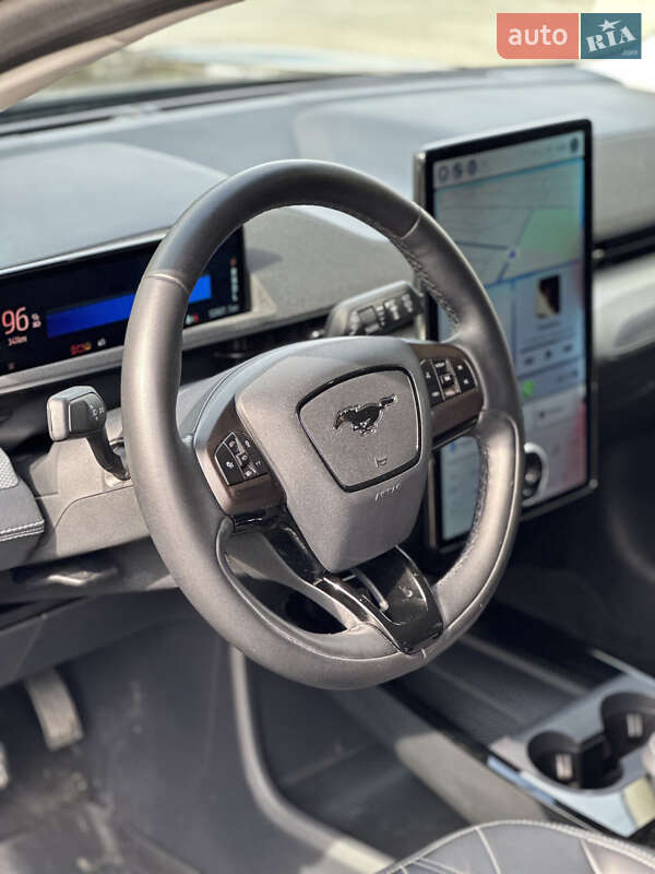 Позашляховик / Кросовер Ford Mustang Mach-E 2021 в Рівному
