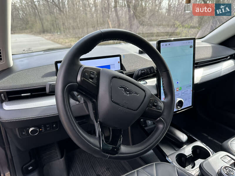 Позашляховик / Кросовер Ford Mustang Mach-E 2022 в Києві