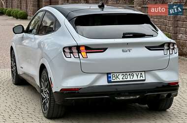 Внедорожник / Кроссовер Ford Mustang Mach-E 2022 в 