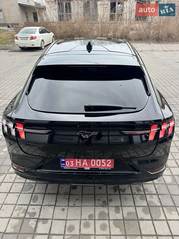 Позашляховик / Кросовер Ford Mustang Mach-E 2022 в Сарнах