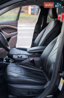 Внедорожник / Кроссовер Ford Mustang Mach-E 2022 в 