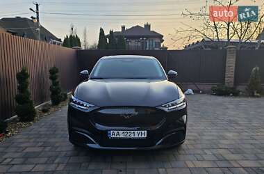 Внедорожник / Кроссовер Ford Mustang Mach-E 2021 в 