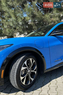 Внедорожник / Кроссовер Ford Mustang Mach-E 2022 в 