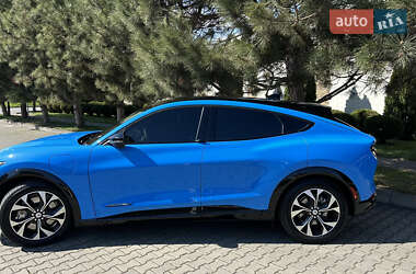 Внедорожник / Кроссовер Ford Mustang Mach-E 2022 в 