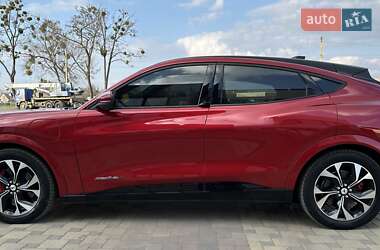 Внедорожник / Кроссовер Ford Mustang Mach-E 2021 в 