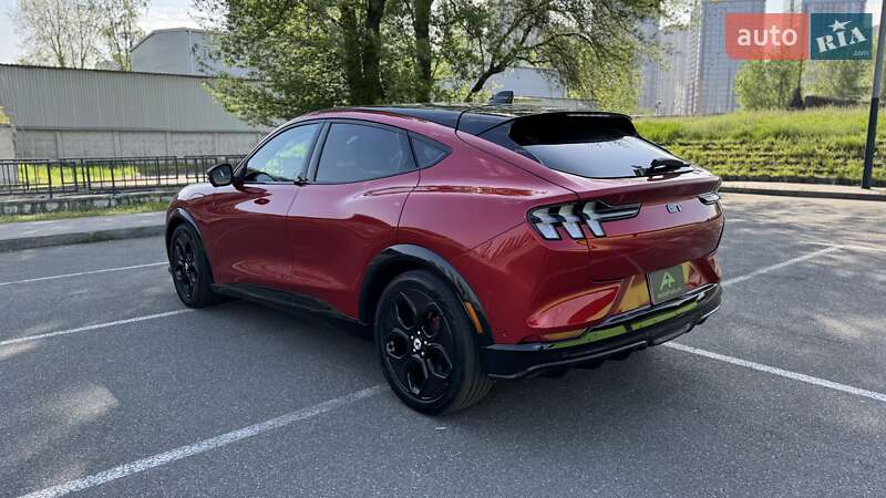 Позашляховик / Кросовер Ford Mustang Mach-E 2022 в Києві