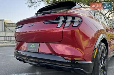 Внедорожник / Кроссовер Ford Mustang Mach-E 2022 в 