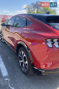 Внедорожник / Кроссовер Ford Mustang Mach-E 2022 в 