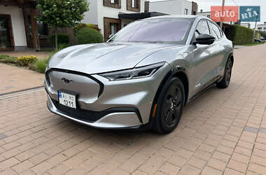 Позашляховик / Кросовер Ford Mustang Mach-E 2021 в 