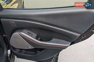 Внедорожник / Кроссовер Ford Mustang Mach-E 2021 в 