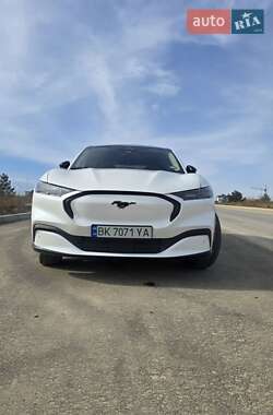Внедорожник / Кроссовер Ford Mustang Mach-E 2023 в Ровно